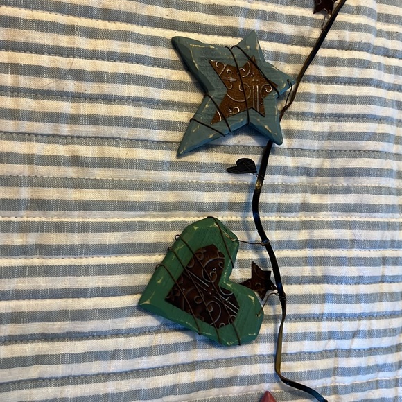 NWT Heart garland - Picture 3 of 3